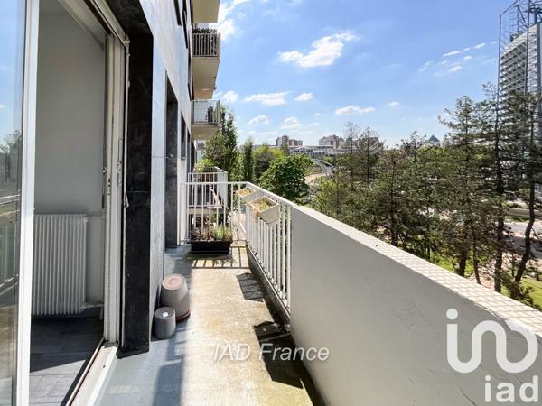 Appartement 2 pièces de 43 m² à Puteaux (92800)