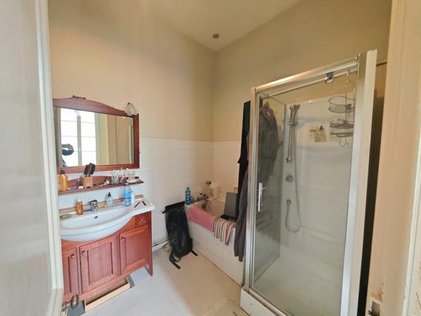 Immeuble à vendre |  Cognac |  182 m²