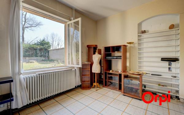 Maison à vendre    6 pièces • 147,59 m2 Écully