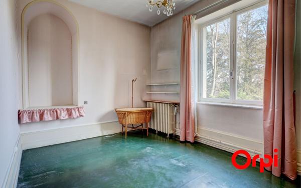 Maison à vendre    6 pièces • 147,59 m2 Écully