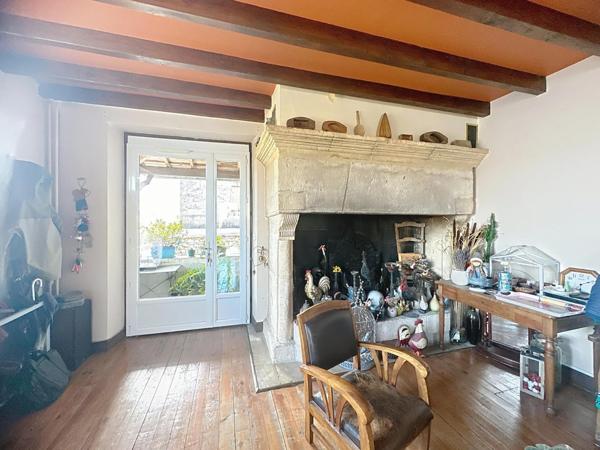 Maison avec 5 chambres spacieuse .