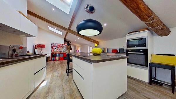 Appartement rénové – 2 pièces lumineux – Hyper centre Thionville