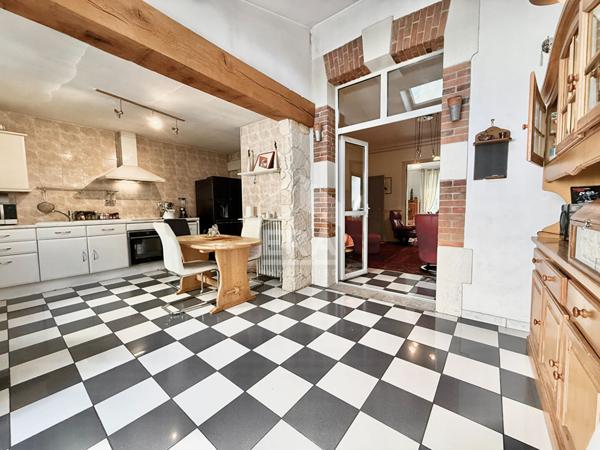 Maison bourgeoise à Orléans centre, 6 pièces, surface 200m²