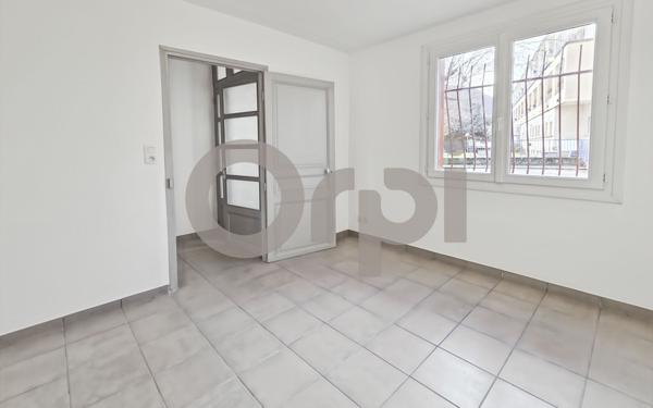 Maison à vendre    3 pièces •  Laragne-Montéglin