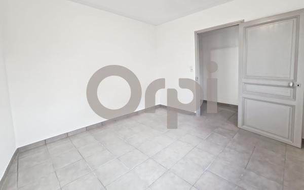 Maison à vendre    3 pièces •  Laragne-Montéglin