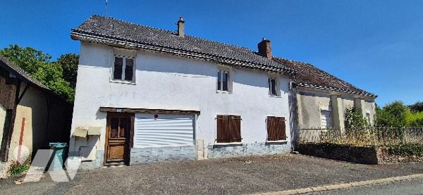 Immeuble à rénover à BOESSE LE SEC