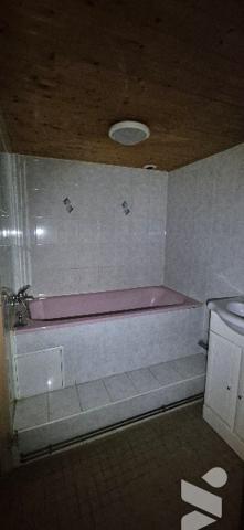 Immeuble à rénover à BOESSE LE SEC