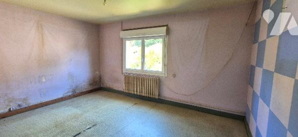 Immeuble à rénover à BOESSE LE SEC