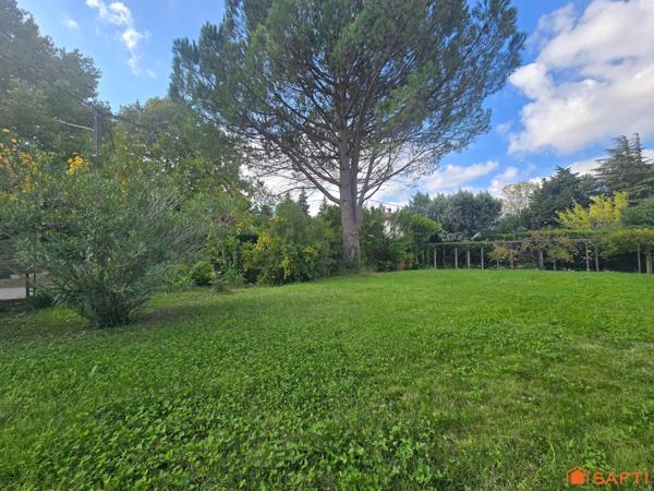 Maison 225 m2 - 6 chambres - 1490 m2