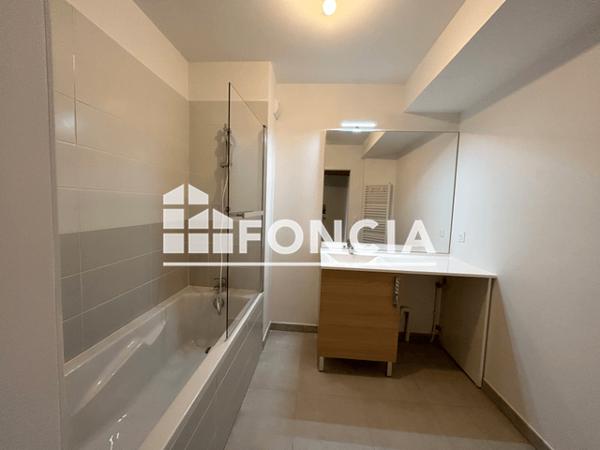 Location Appartement 3 pièces 64.6 m² - ATLANTIS F41 - 28 RUE DE ROYAN La Rochelle 17000