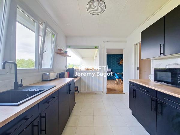 T4 de 97m2 avec terrasse et garage