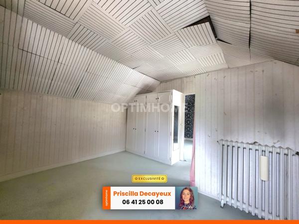 Ensemble immobilier à rénover - 2 maisons individuelles - terrain - 82 000€