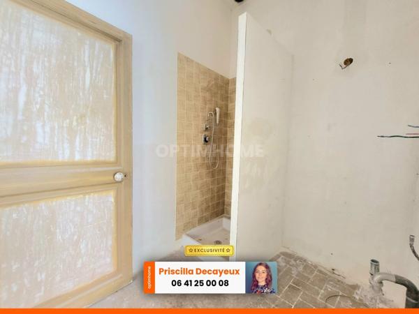 Ensemble immobilier à rénover - 2 maisons individuelles - terrain - 82 000€