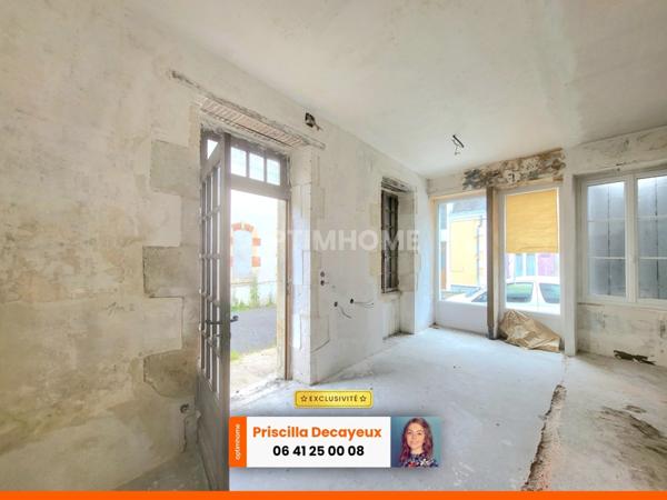 Ensemble immobilier à rénover - 2 maisons individuelles - terrain - 82 000€