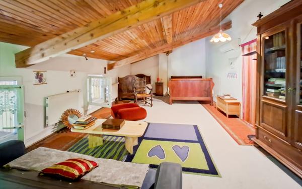 Maison à vendre    5 pièces •  Pompignan