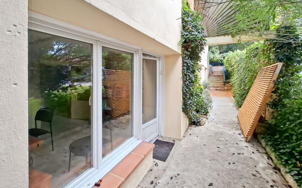 Maison à vendre    5 pièces •  Pompignan