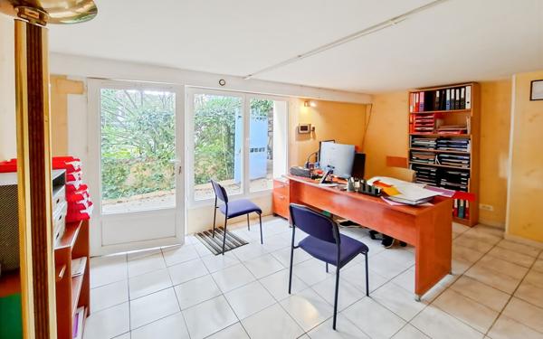 Maison à vendre    5 pièces •  Pompignan