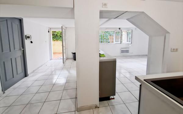 Maison à vendre    5 pièces •  Pompignan