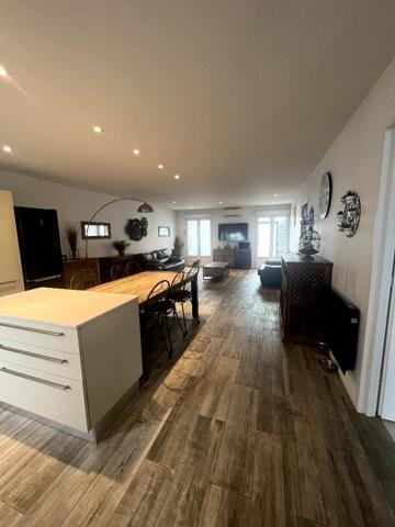 33560 CARBON BLANC Maison Carbon Blanc 4 pièce(s) renové avec gout et logement indépendant