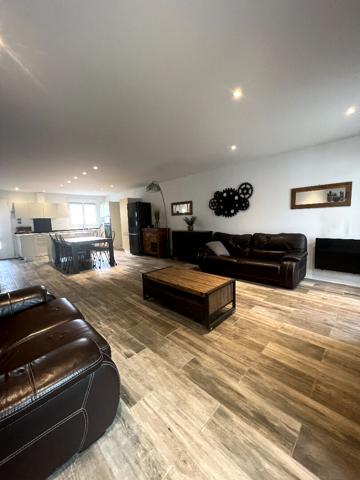 33560 CARBON BLANC Maison Carbon Blanc 4 pièce(s) renové avec gout et logement indépendant