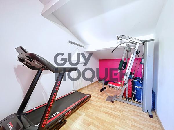 Maison familiale Fort - Vitry Sur Seine 8 pièces