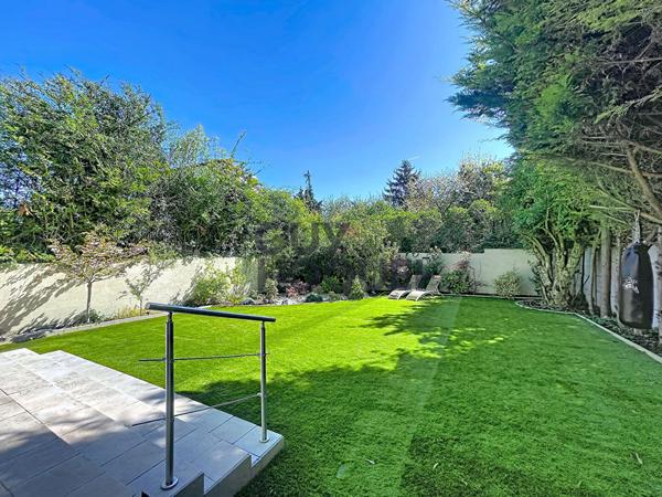 Maison familiale Fort - Vitry Sur Seine 8 pièces