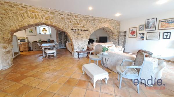 LORGUES appartement F4 Chateau de Mappe