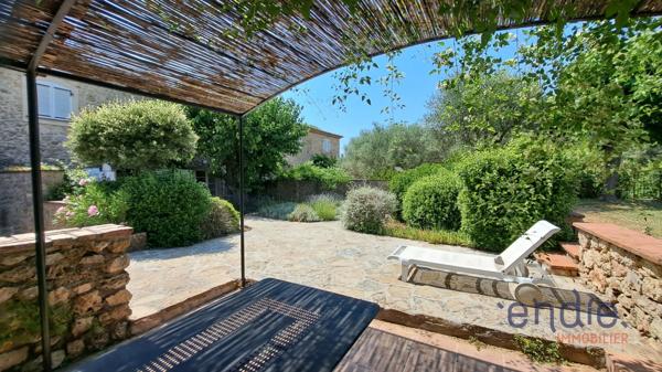 LORGUES appartement F4 Chateau de Mappe