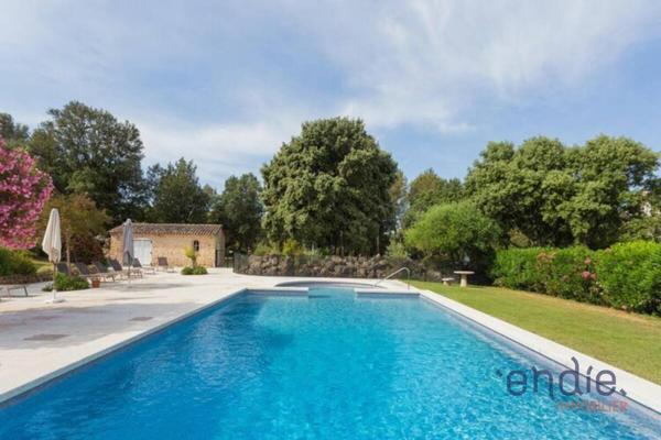 LORGUES appartement F4 Chateau de Mappe