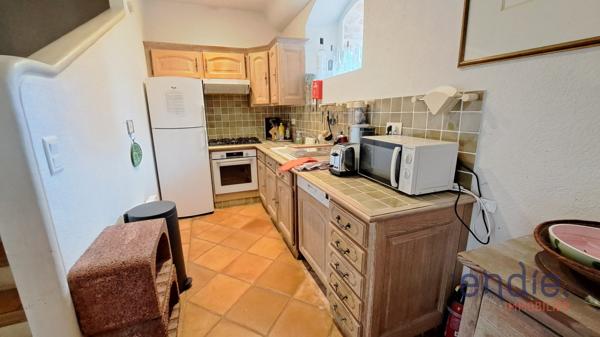 LORGUES appartement F4 Chateau de Mappe