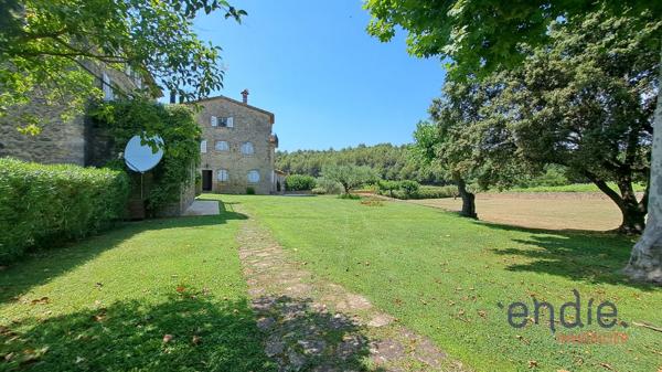 LORGUES appartement F4 Chateau de Mappe