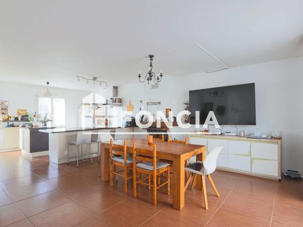 À vendre Maison 4 pièces 107 m² - La Jarrie 17220