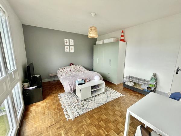 Appartement
                                                                                                                                                                                                                                                                                                                        1 pièce(s)                                                                                                                                                                                                                                                                                                                              25.01  m²