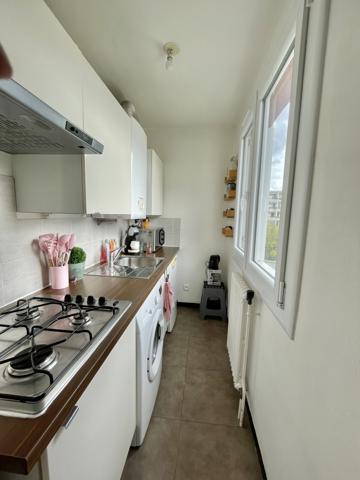 Appartement
                                                                                                                                                                                                                                                                                                                        1 pièce(s)                                                                                                                                                                                                                                                                                                                              25.01  m²