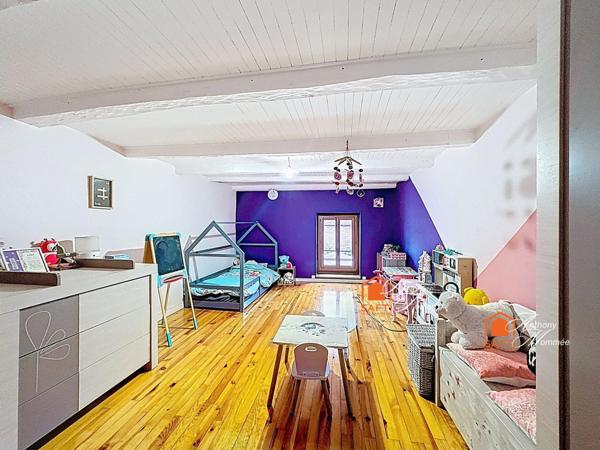 Maison 5 pièces 180 m² avec dépandances