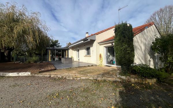 Maison à vendre    4 pièces •  Fors