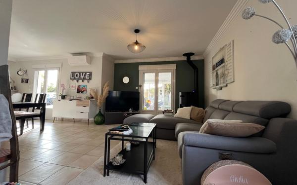 Maison à vendre    4 pièces •  Fors