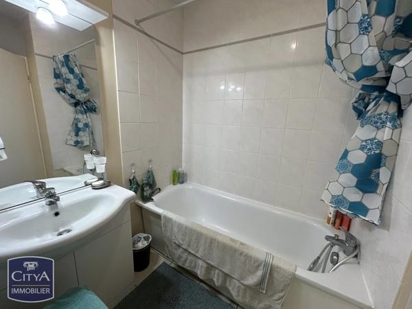 Appartement à vendre 2 pièces 53m² Saint-Just-en-Chaussée (60130)