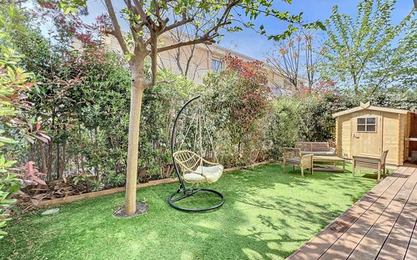 Appartement à vendre    3 pièces • 70 m2 Fréjus