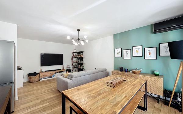 Appartement à vendre    3 pièces • 70 m2 Fréjus