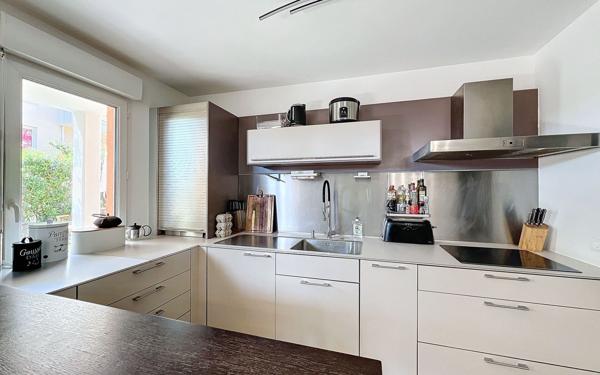 Appartement à vendre    3 pièces • 70 m2 Fréjus