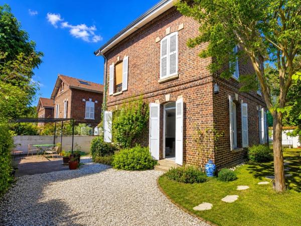 Maison de charme à vendre 131m2 sur Alfortville à 3 minutes du Centre Ville