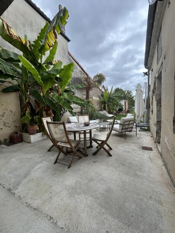 Agen (47000) MAISON 160 M2 AVEC 3 CHAMBRES ET JARDIN