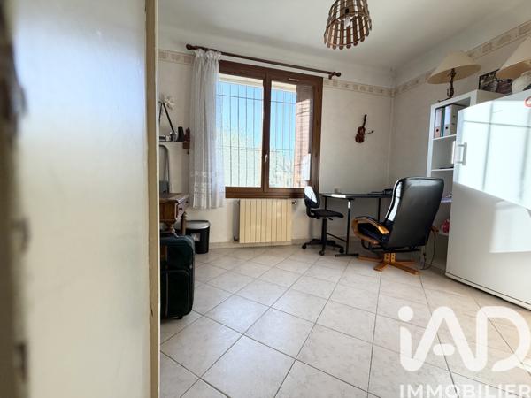 Maison à vendre 5 pièces 131 m² Pélissanne