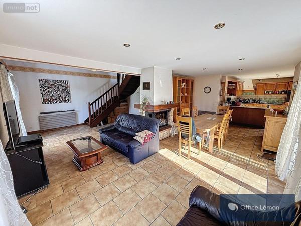 Maison à vendre à Cessy dans l'Ain (01170), ref : 01047-802