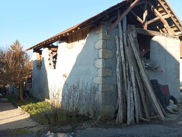 Yenne (73170) SUR 870 M² DE TERRAIN GRANGE DE 120 M²