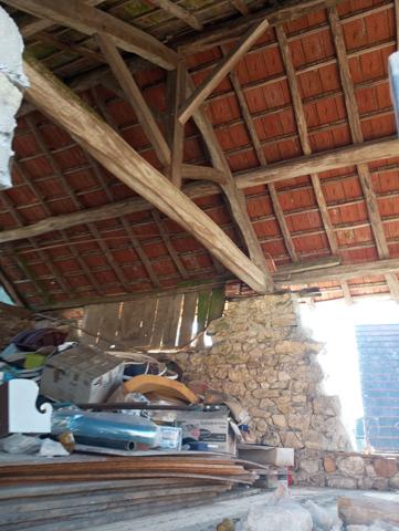 Yenne (73170) SUR 870 M² DE TERRAIN GRANGE DE 120 M²