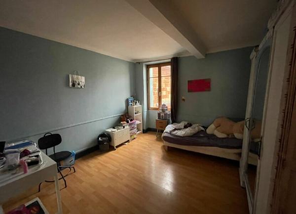 Appartement à vendre    6 pièces •  Romans-sur-Isère
