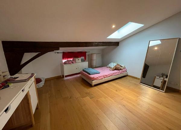 Appartement à vendre    6 pièces •  Romans-sur-Isère