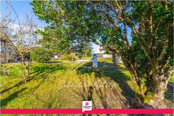 maison de plain-pied avec 2 chambres-garage-beau terrain de 1080 m²